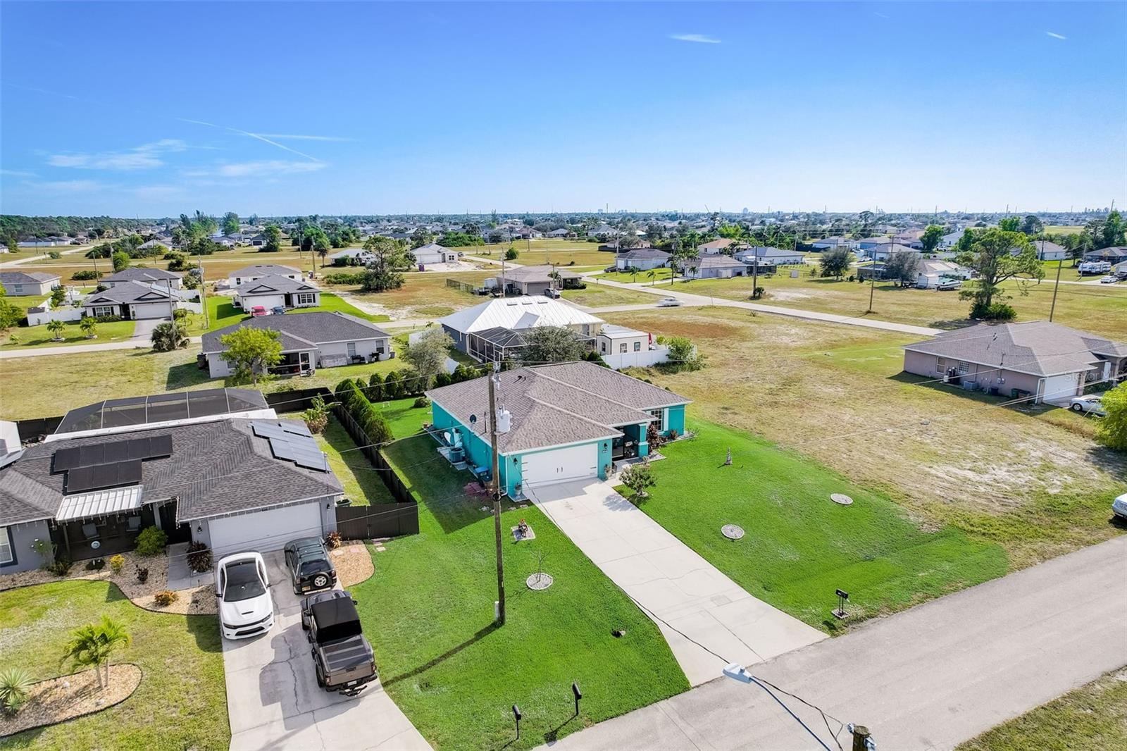 CAPE CORAL - Residential