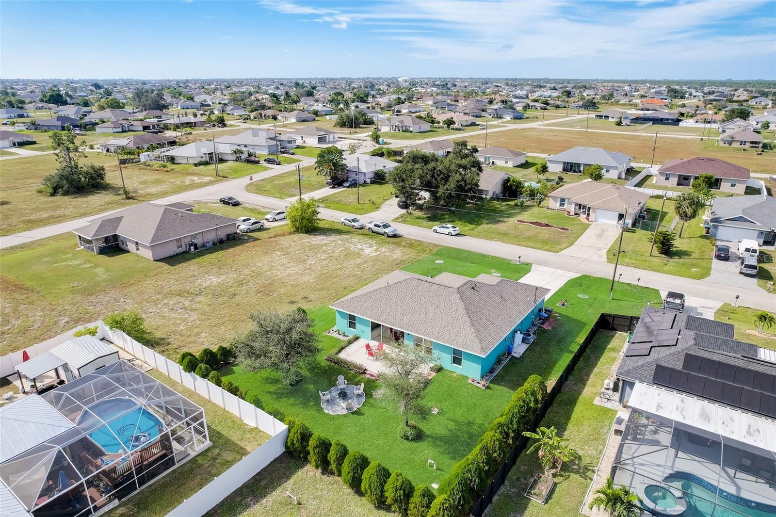 CAPE CORAL - Residential