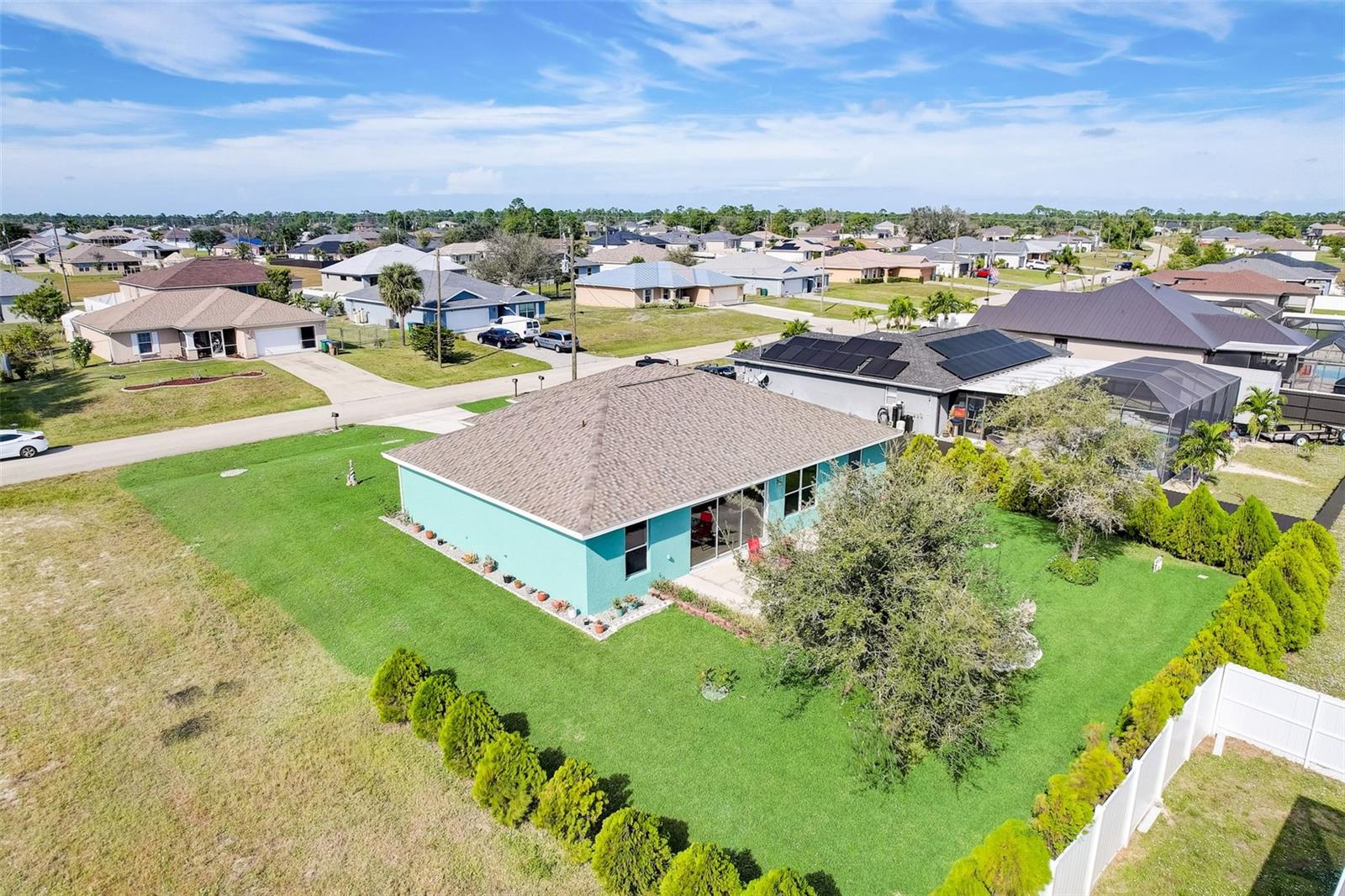 CAPE CORAL - Residential