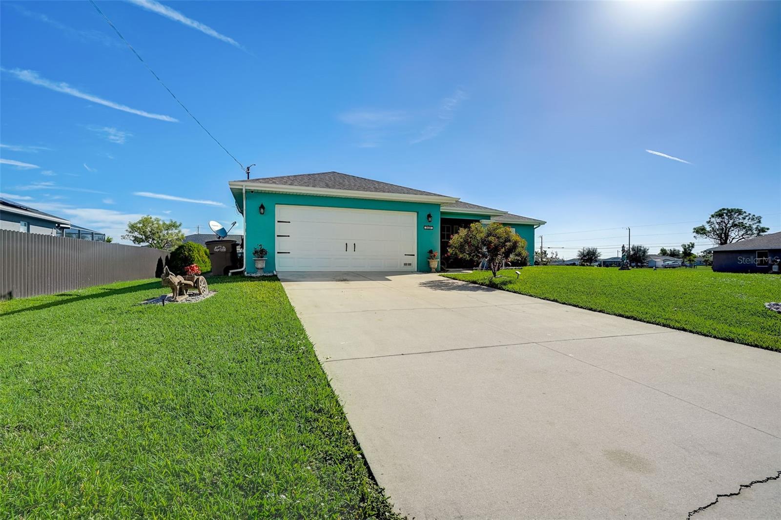 CAPE CORAL - Residential