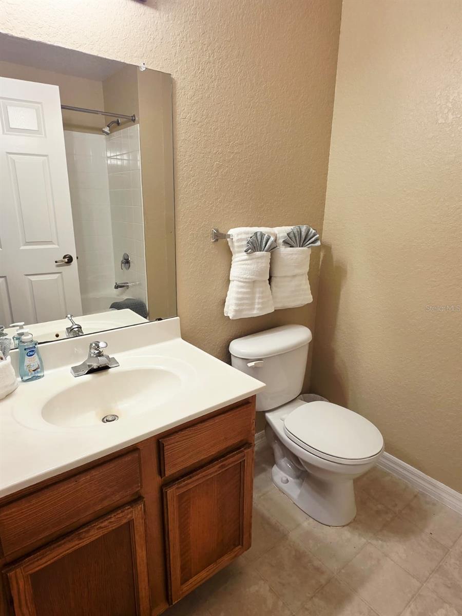 VILLAS AT SEVEN DWARFS LANE CONDO - Residential