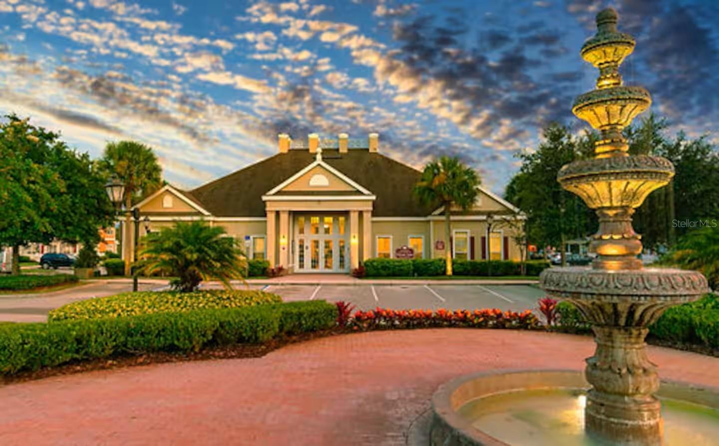 VILLAS AT SEVEN DWARFS LANE CONDO - Residential