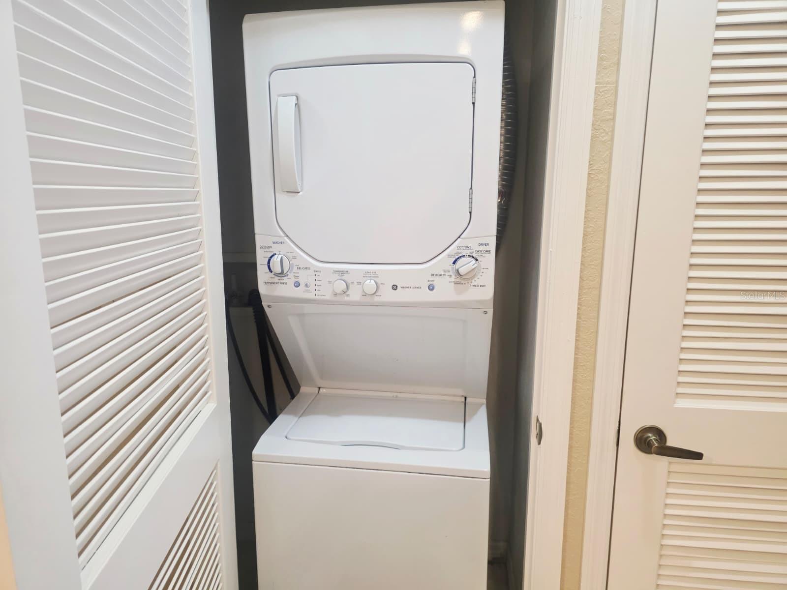 VILLAS AT SEVEN DWARFS LANE CONDO - Residential