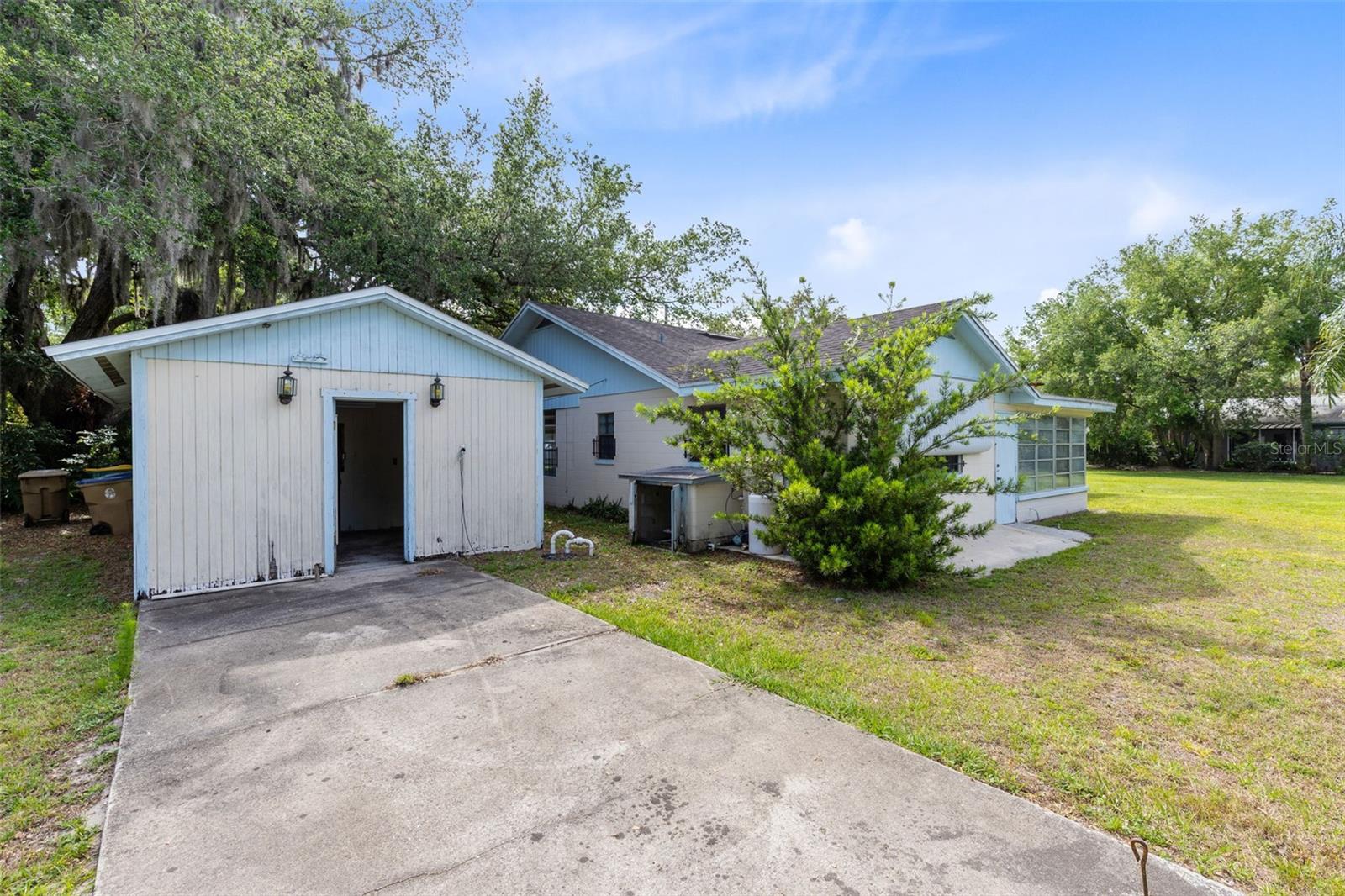 EL RANCHO PARK ADD BLK B - Residential