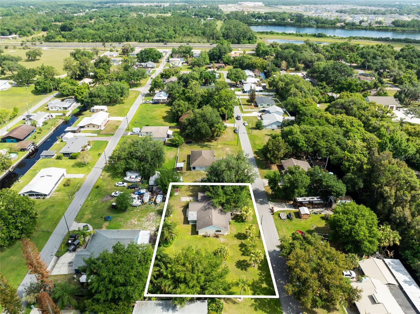 EL RANCHO PARK ADD BLK B - Residential