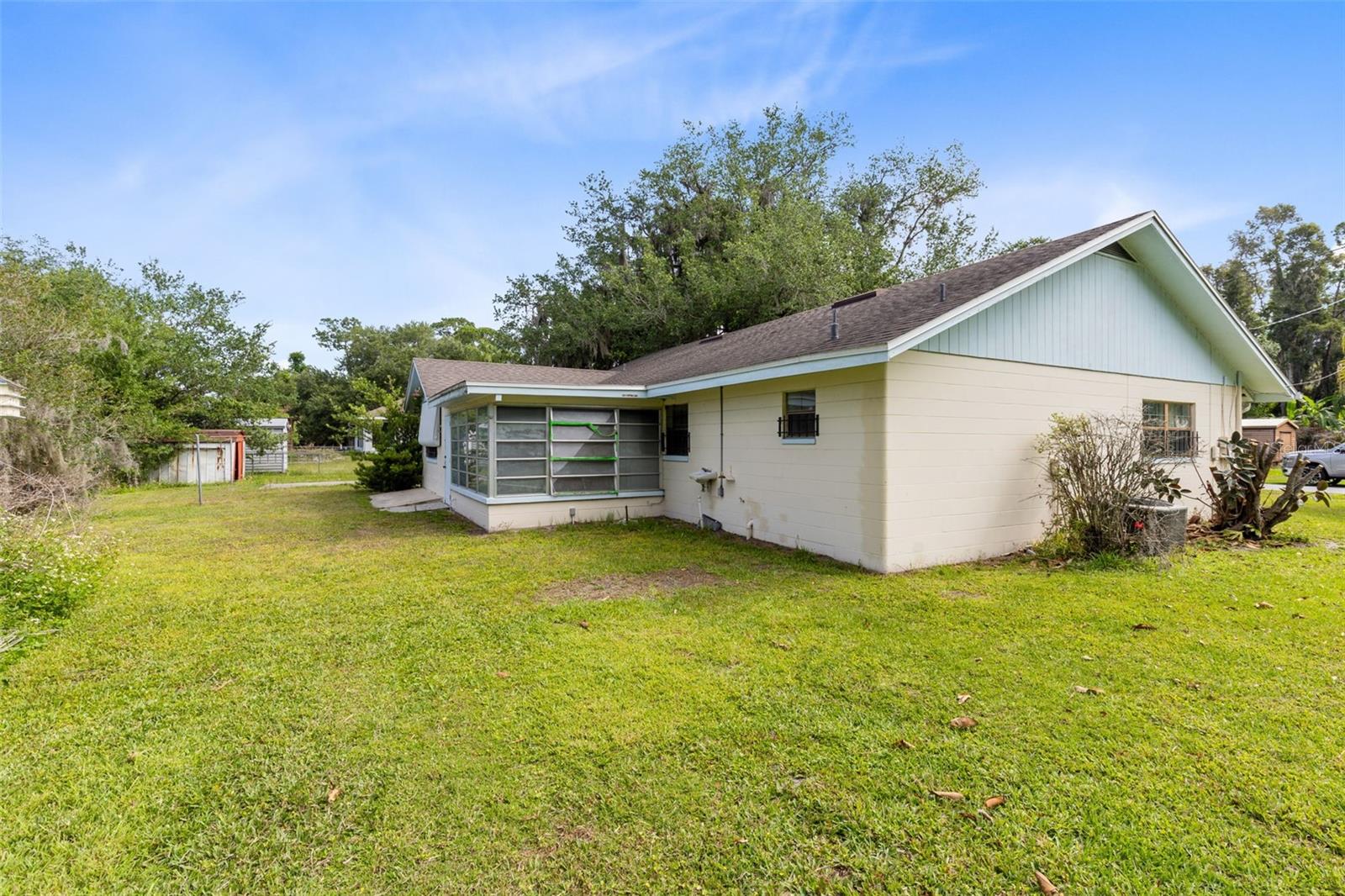 EL RANCHO PARK ADD BLK B - Residential