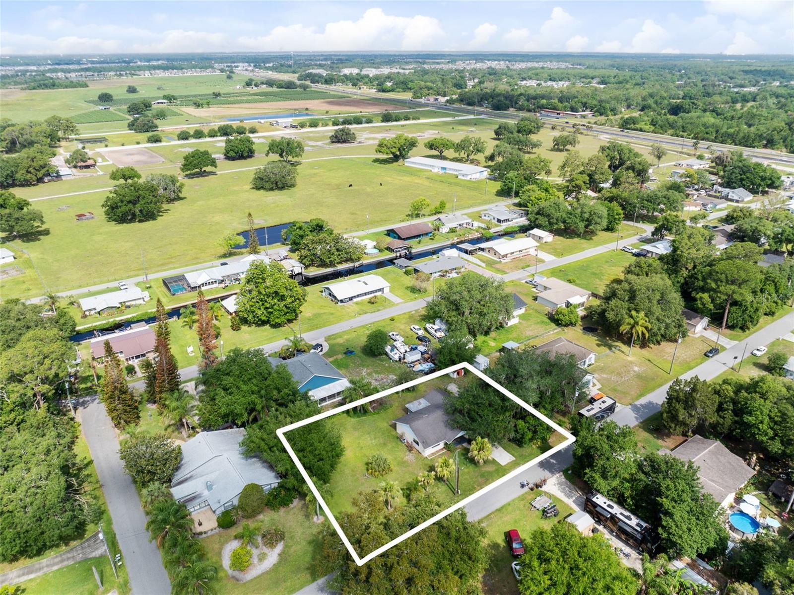 EL RANCHO PARK ADD BLK B - Residential