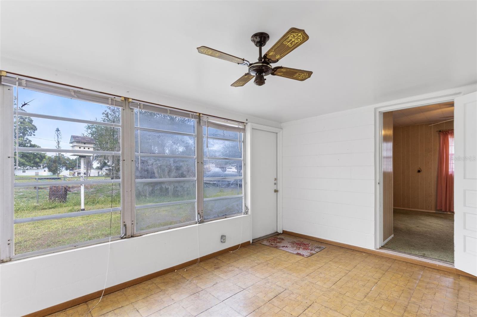 EL RANCHO PARK ADD BLK B - Residential