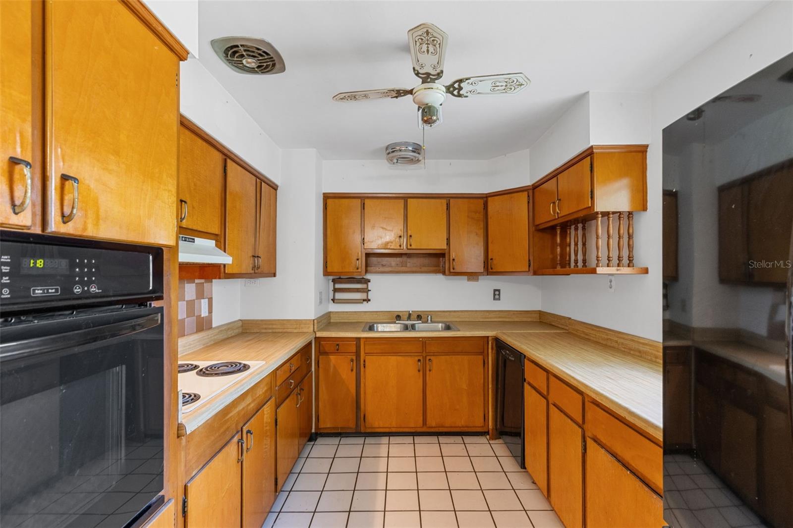 EL RANCHO PARK ADD BLK B - Residential