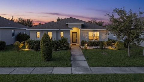 4957 CASTLE STREET E KISSIMMEE FL 34758