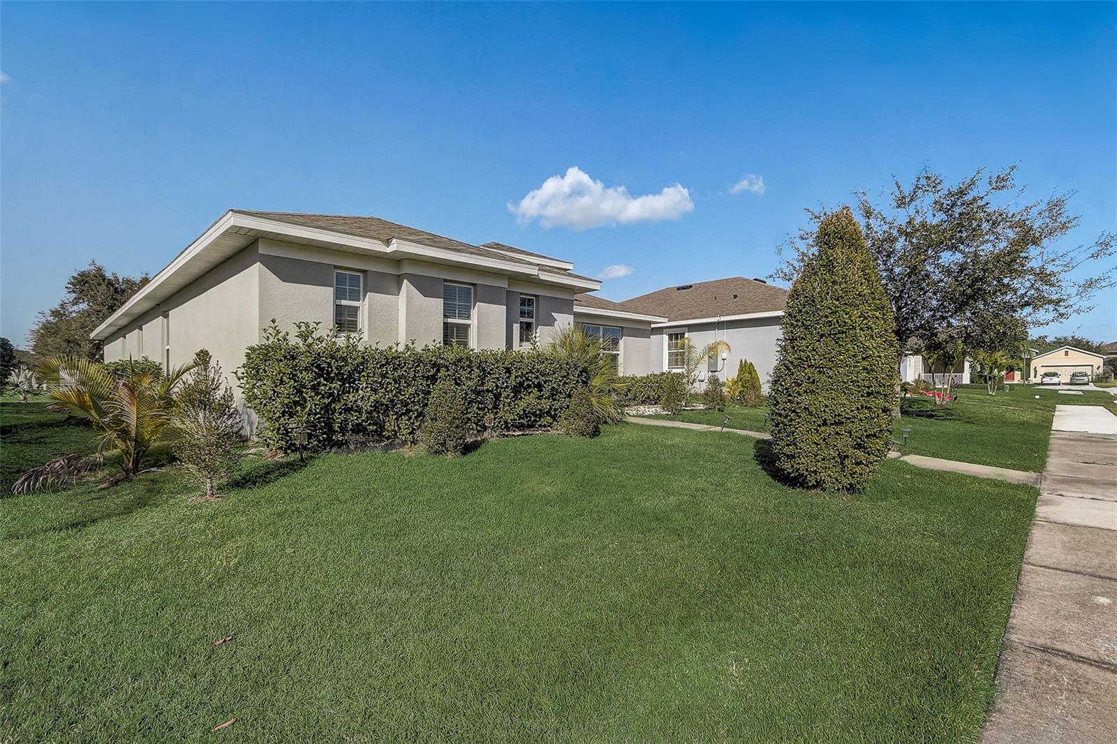 TRAFALGAR VILLAGE PH 03 - Residential