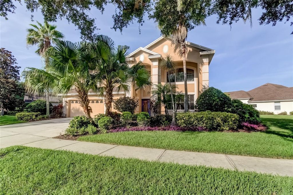 Photo of 3322 Cypress Landing Drive, Valrico, FL 33596 (MLS # TB8389128)
