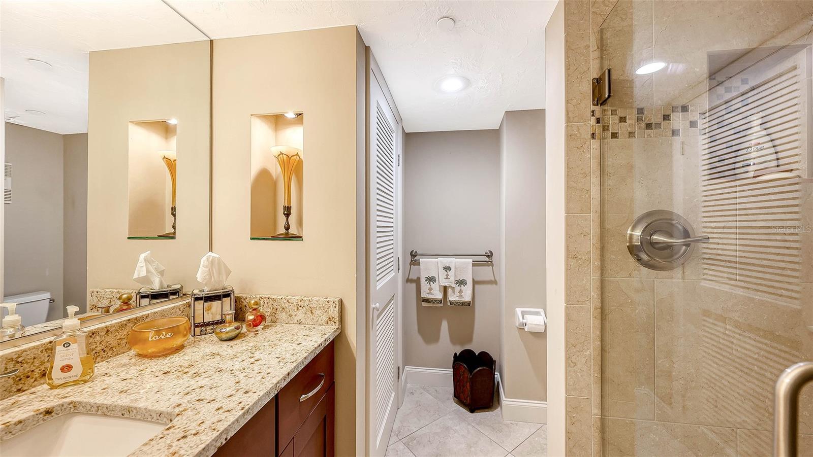 CONDO ON THE BAY TOWER II - Residential