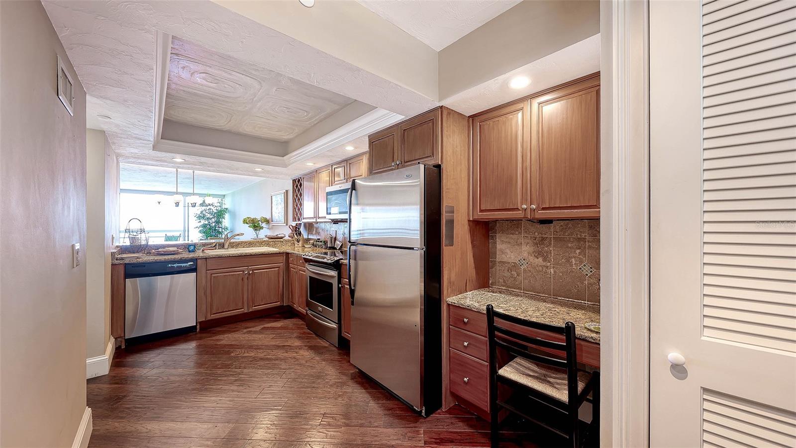 CONDO ON THE BAY TOWER II - Residential