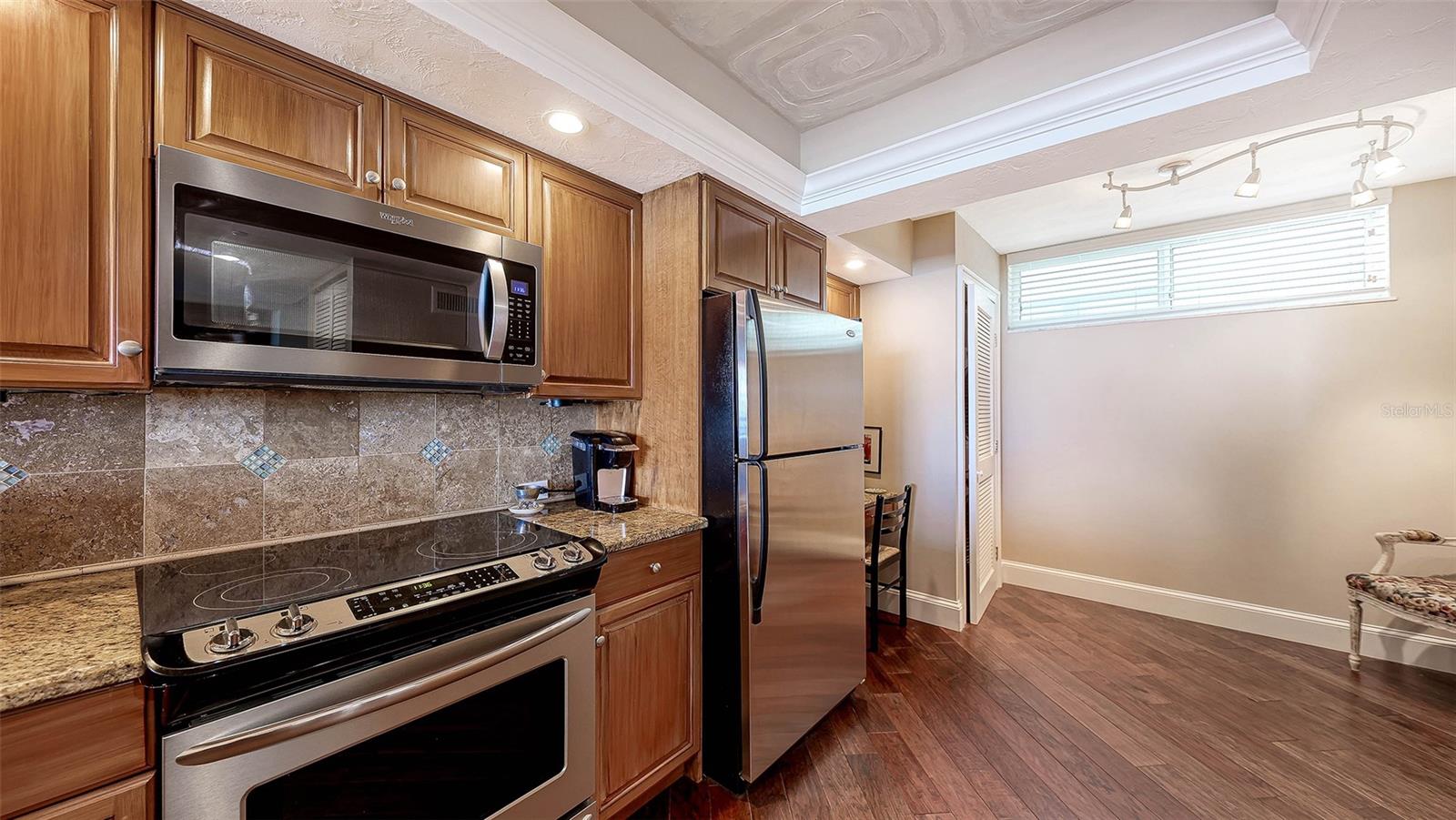 CONDO ON THE BAY TOWER II - Residential
