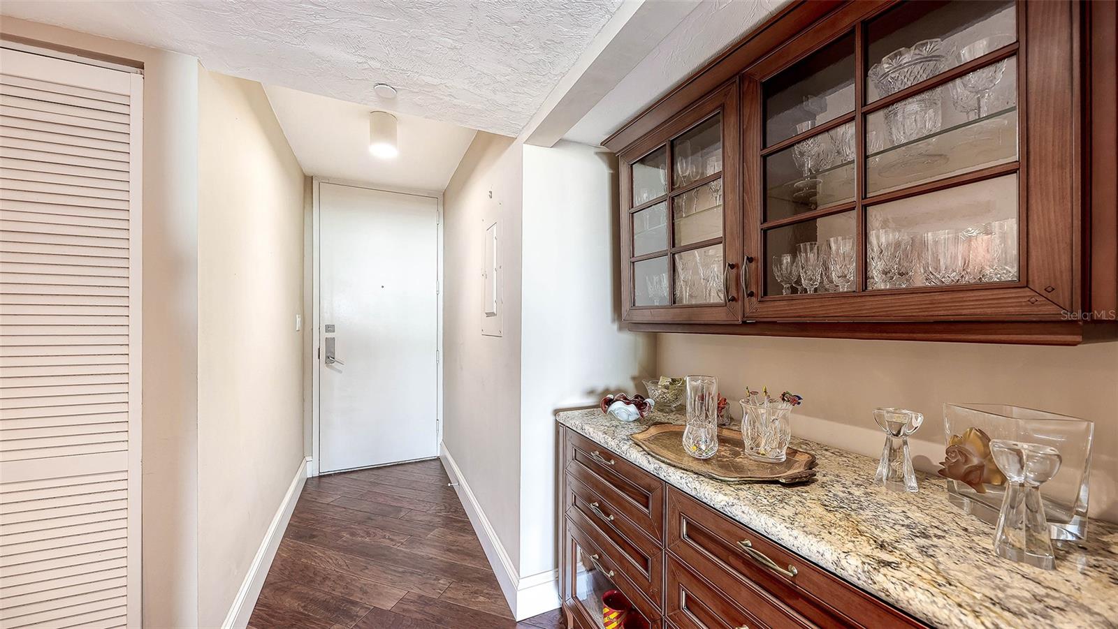 CONDO ON THE BAY TOWER II - Residential