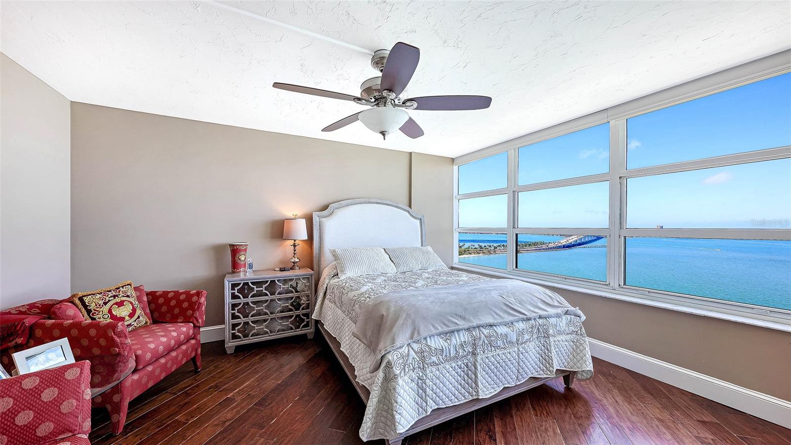 CONDO ON THE BAY TOWER II - Residential