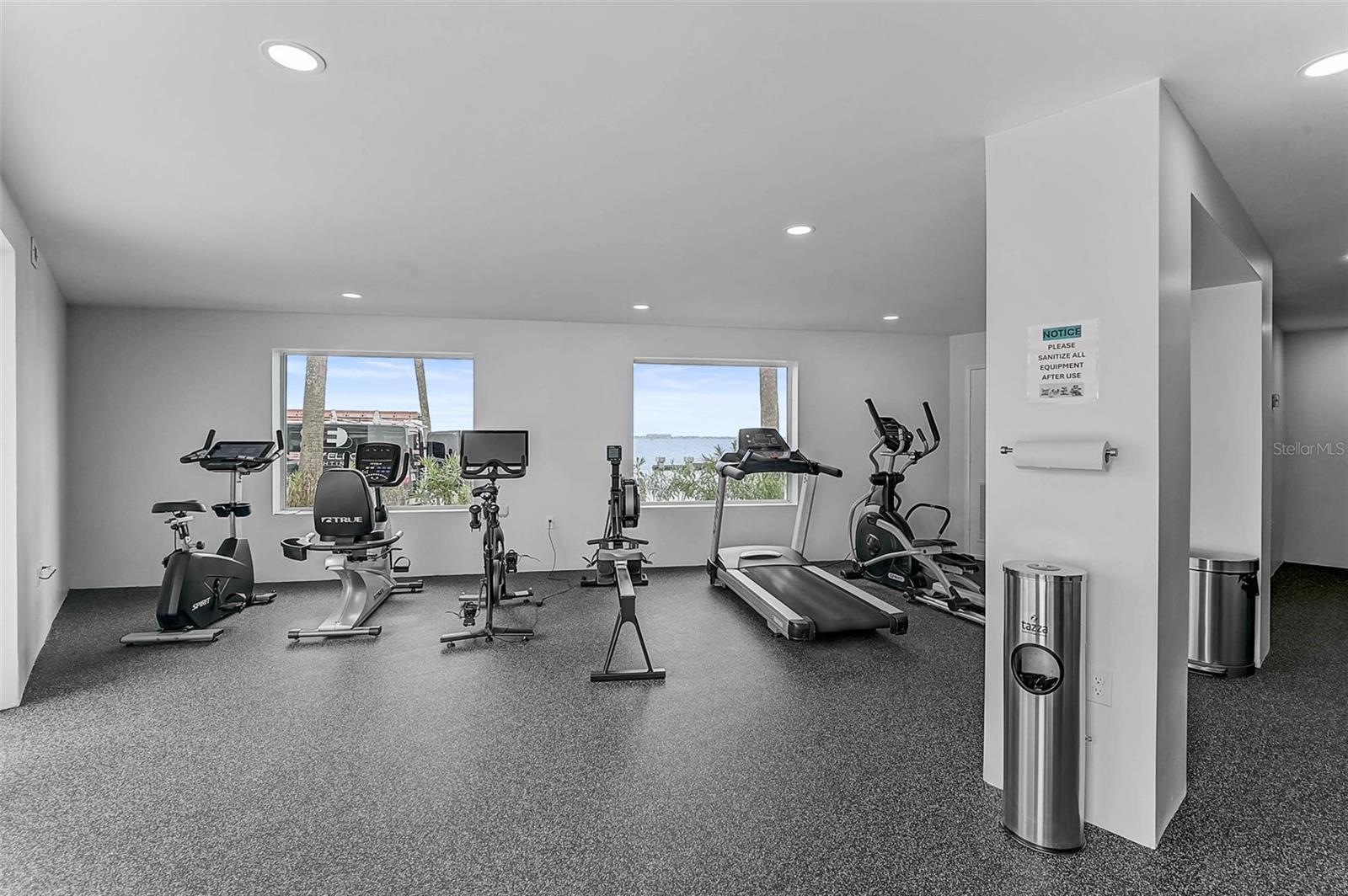 CONDO ON THE BAY TOWER II - Residential