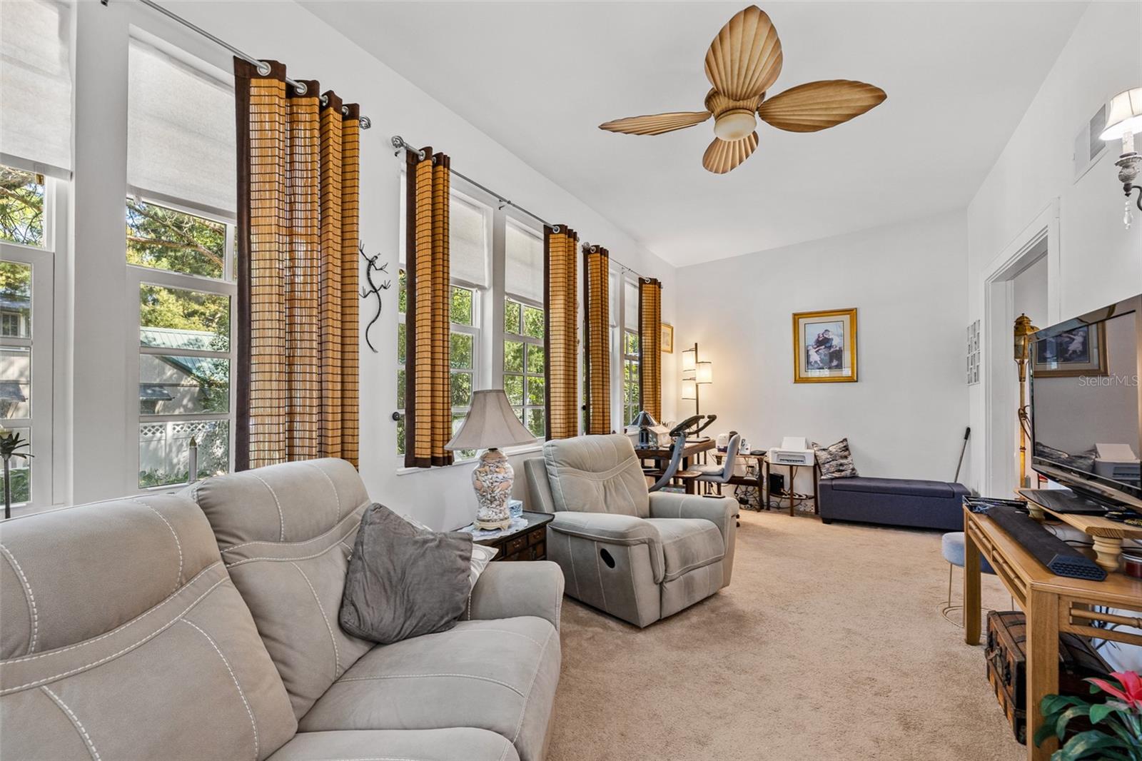 UNIVERSITY TERRACE DELAND - Residential