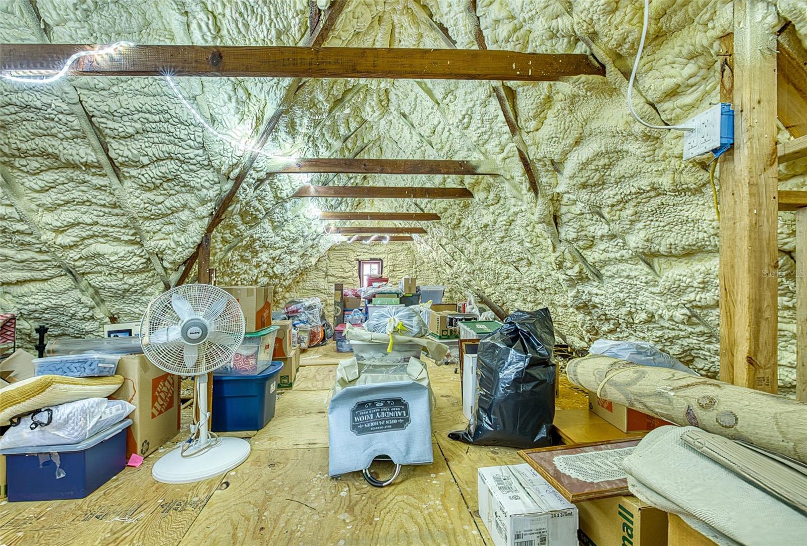 UNIVERSITY TERRACE DELAND - Residential