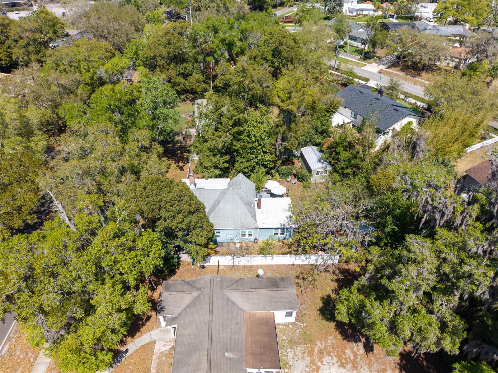 UNIVERSITY TERRACE DELAND - Residential