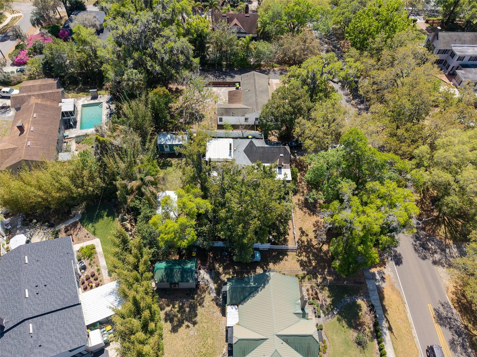 UNIVERSITY TERRACE DELAND - Residential