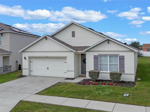 A home in WINTER HAVEN