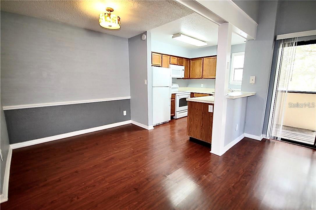 2918 ANTIQUE OAKS CIRCLE 30 - Photo 4