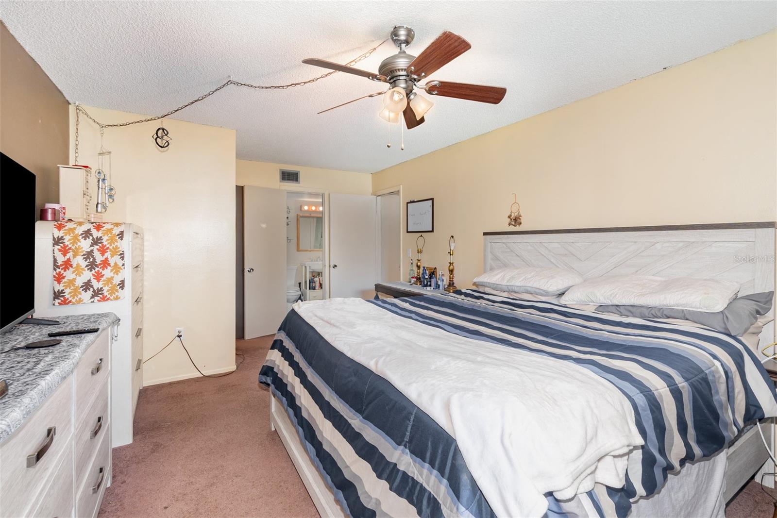 VILLAGE SQUARE CONDO - Residential