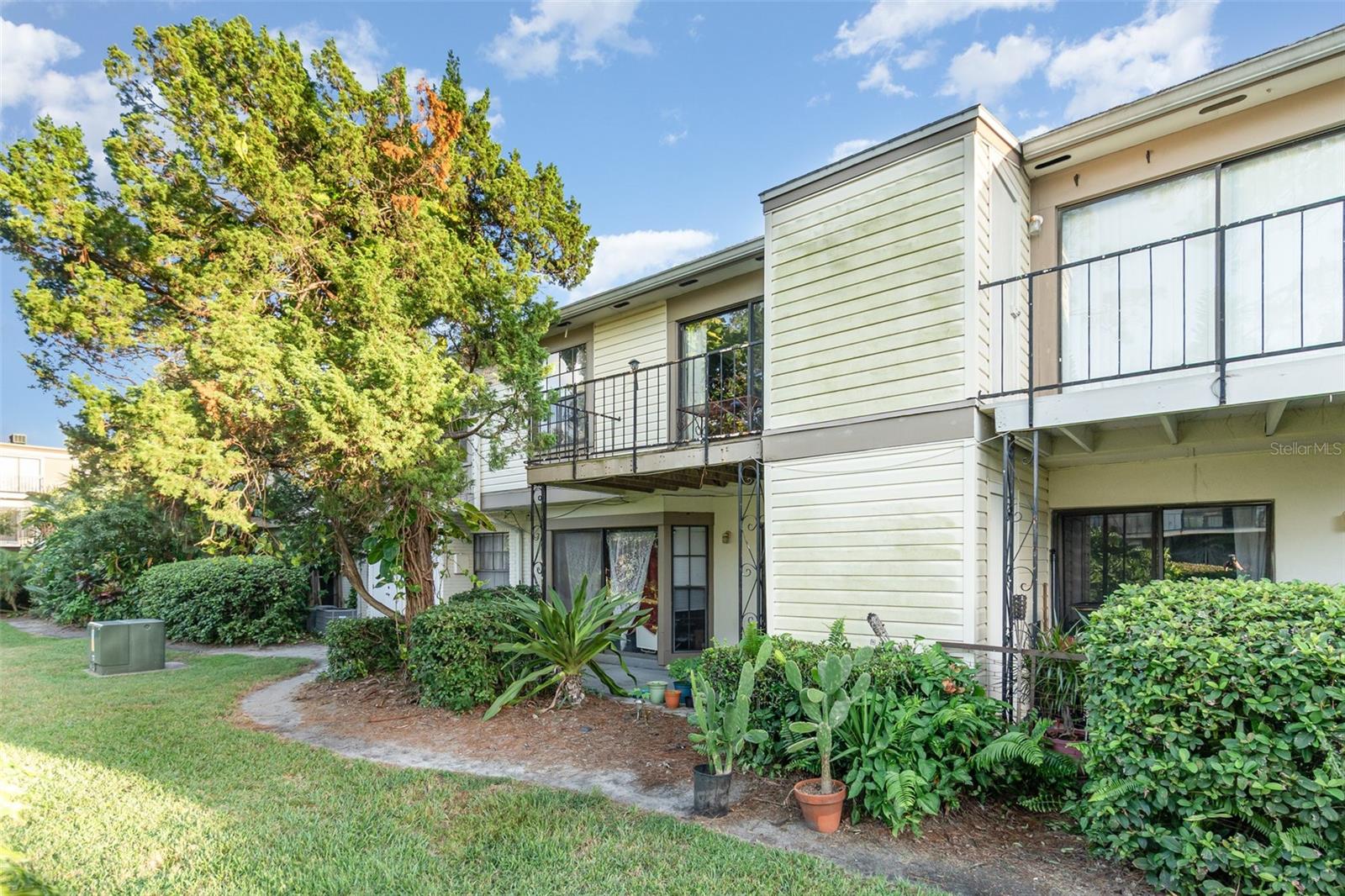 VILLAGE SQUARE CONDO - Residential