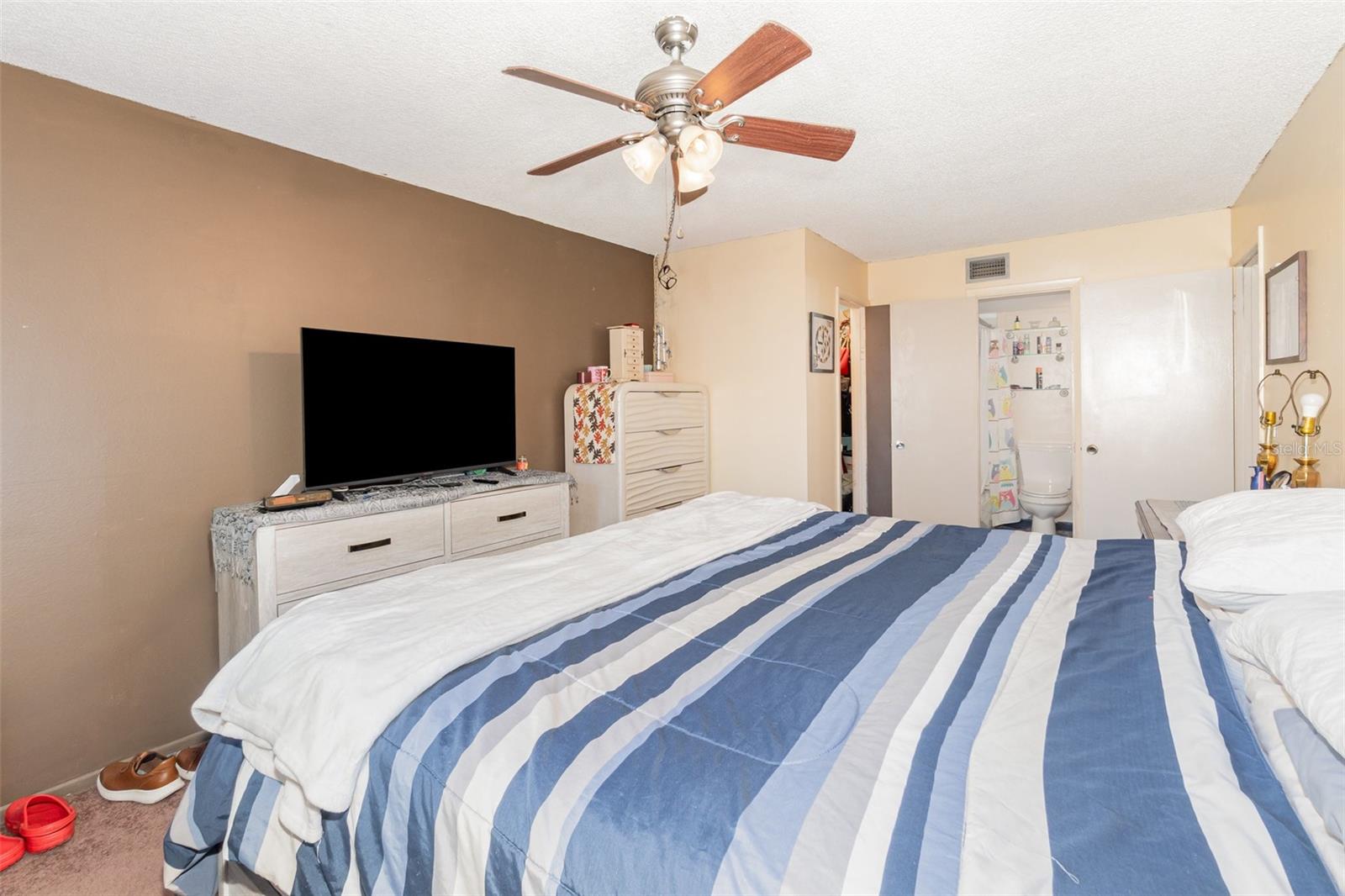 VILLAGE SQUARE CONDO - Residential