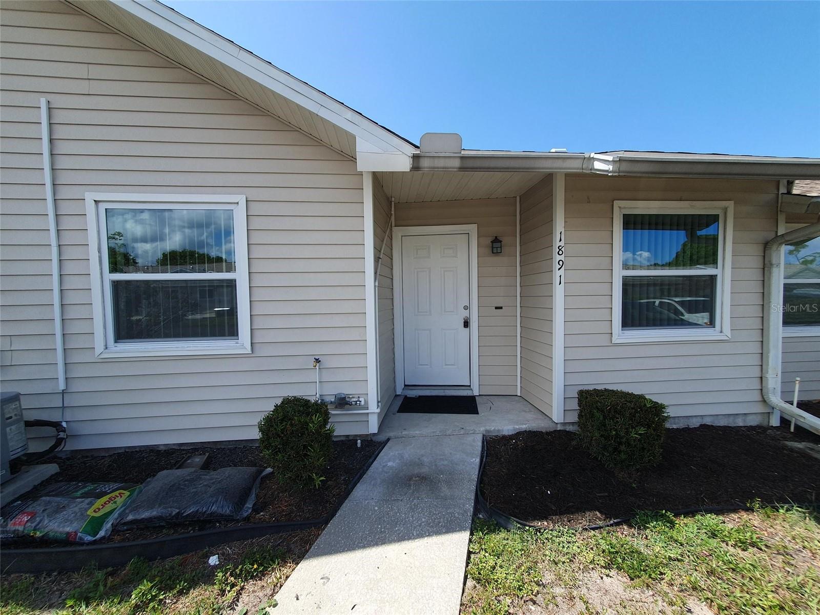 Wow! Rarely does a 2/2 villa come up for this price. Rent includes professional management, outside pest control, lawncare, and trash. Tenant responsible for water, electric, and internet. Great school district, community pool, and very quiet. Other units in this complex also available.