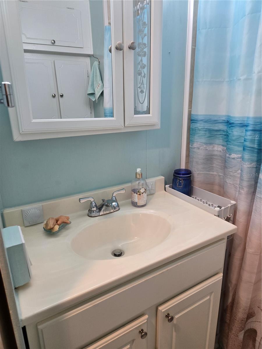 HOLIDAY TRAVEL PARK - Residential