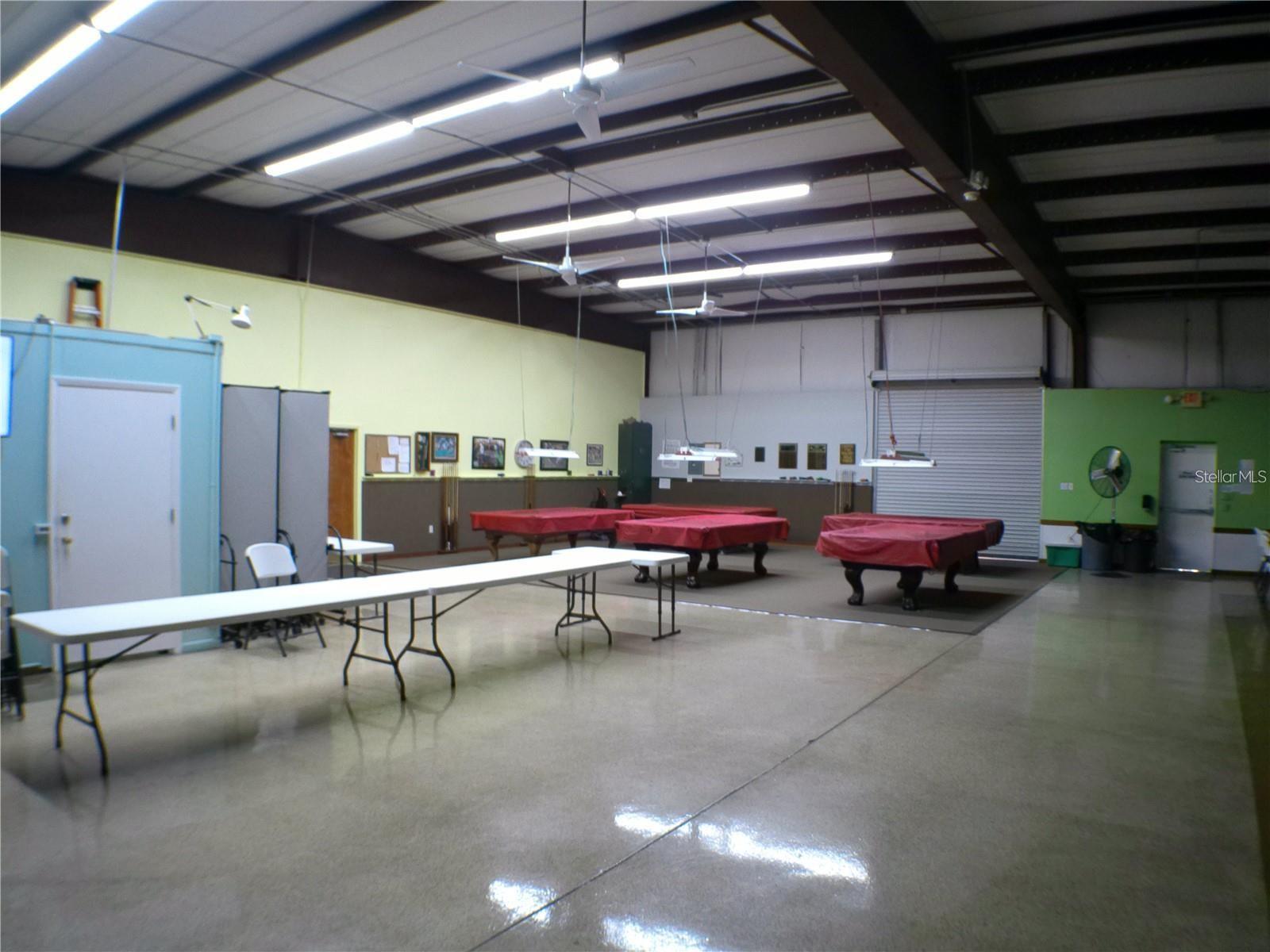 HOLIDAY TRAVEL PARK - Residential