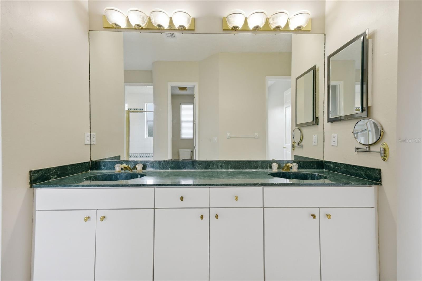 CHEVAL POLO & GOLF CL PHAS - Residential