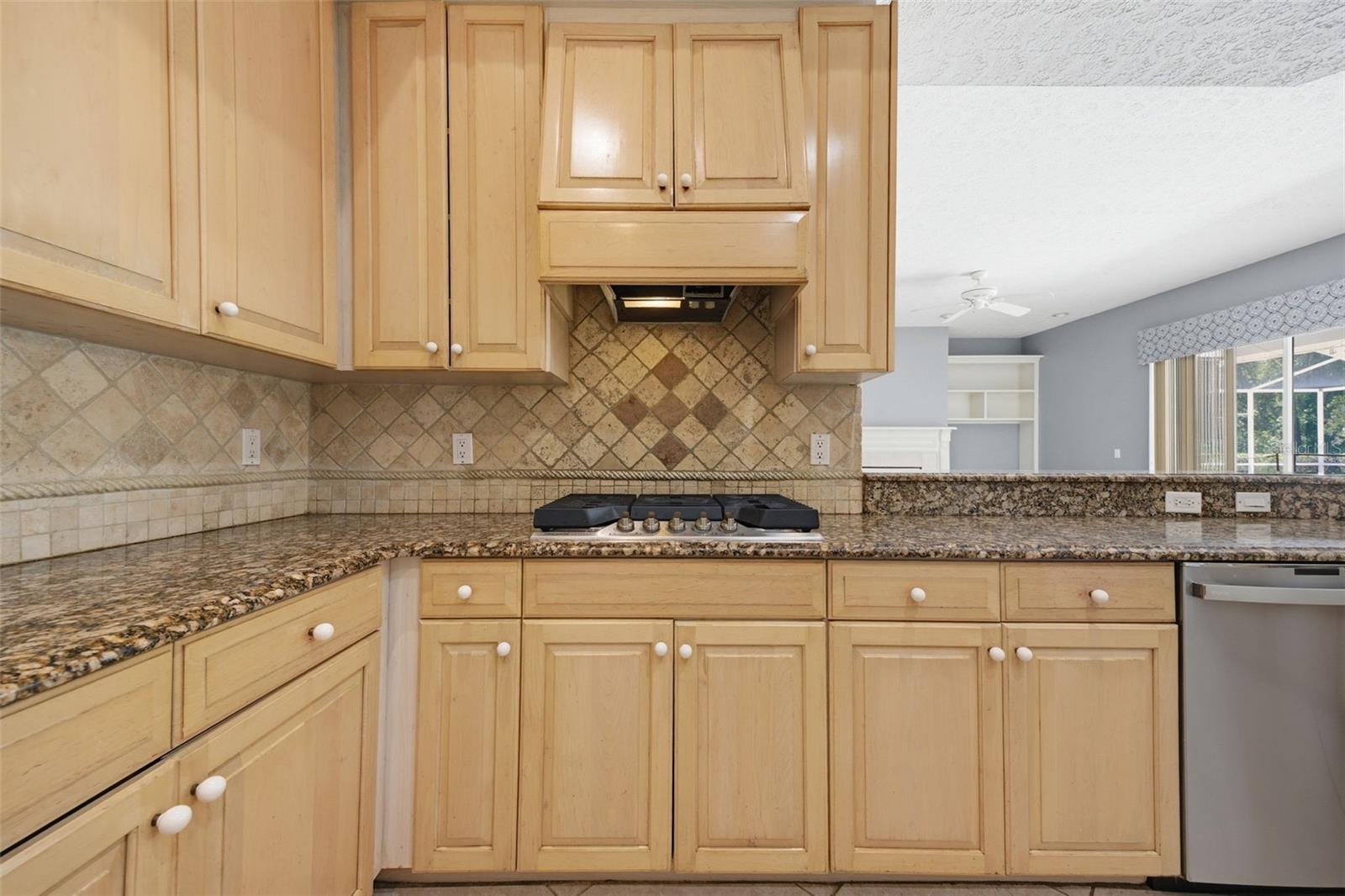 CHEVAL POLO & GOLF CL PHAS - Residential