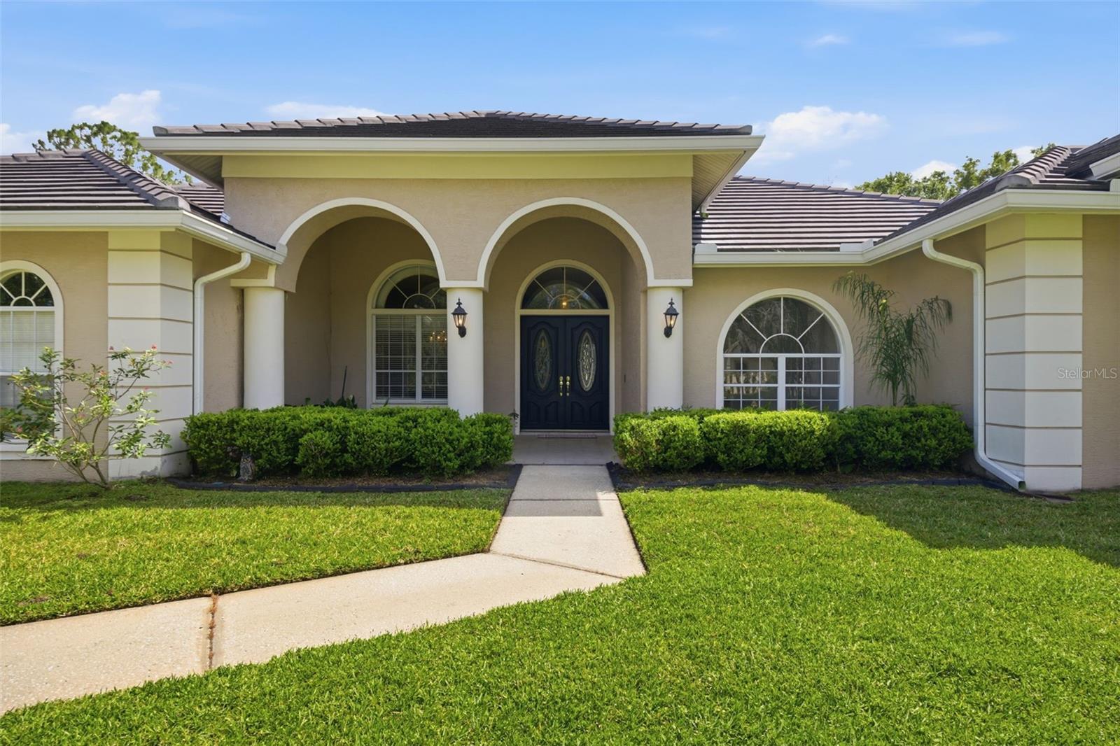 CHEVAL POLO & GOLF CL PHAS - Residential