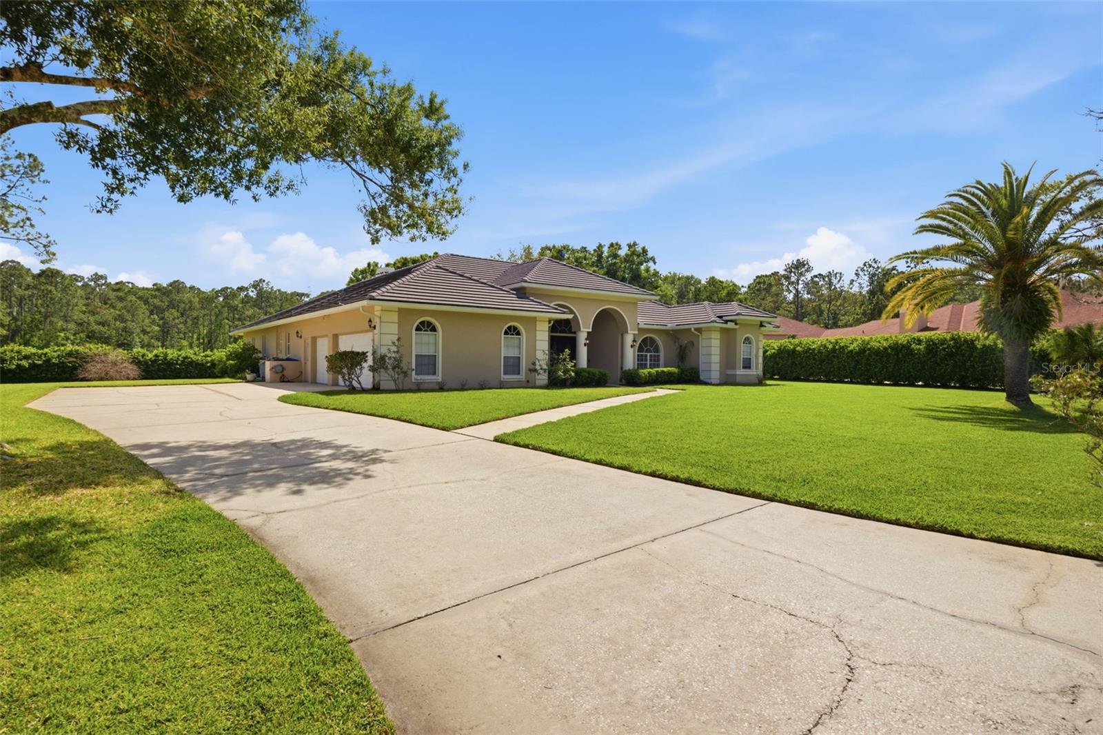 CHEVAL POLO & GOLF CL PHAS - Residential