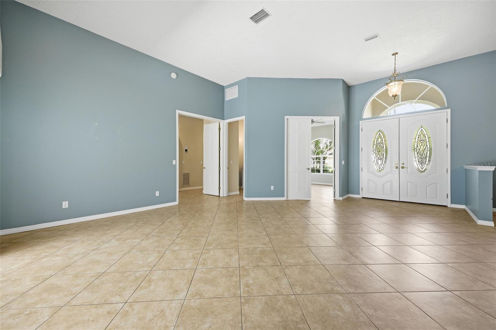 CHEVAL POLO & GOLF CL PHAS - Residential