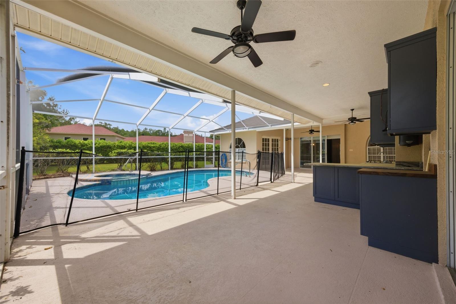 CHEVAL POLO & GOLF CL PHAS - Residential