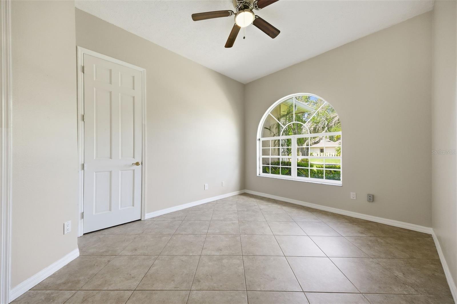 CHEVAL POLO & GOLF CL PHAS - Residential