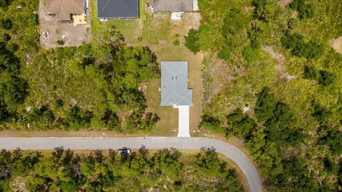 A home in NORTH PORT