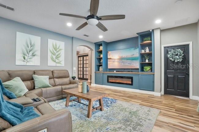 CLEAR LAKE ESTATES - Residential