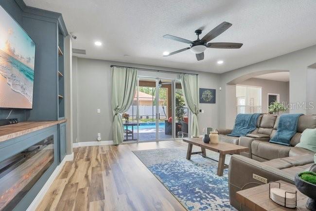 CLEAR LAKE ESTATES - Residential