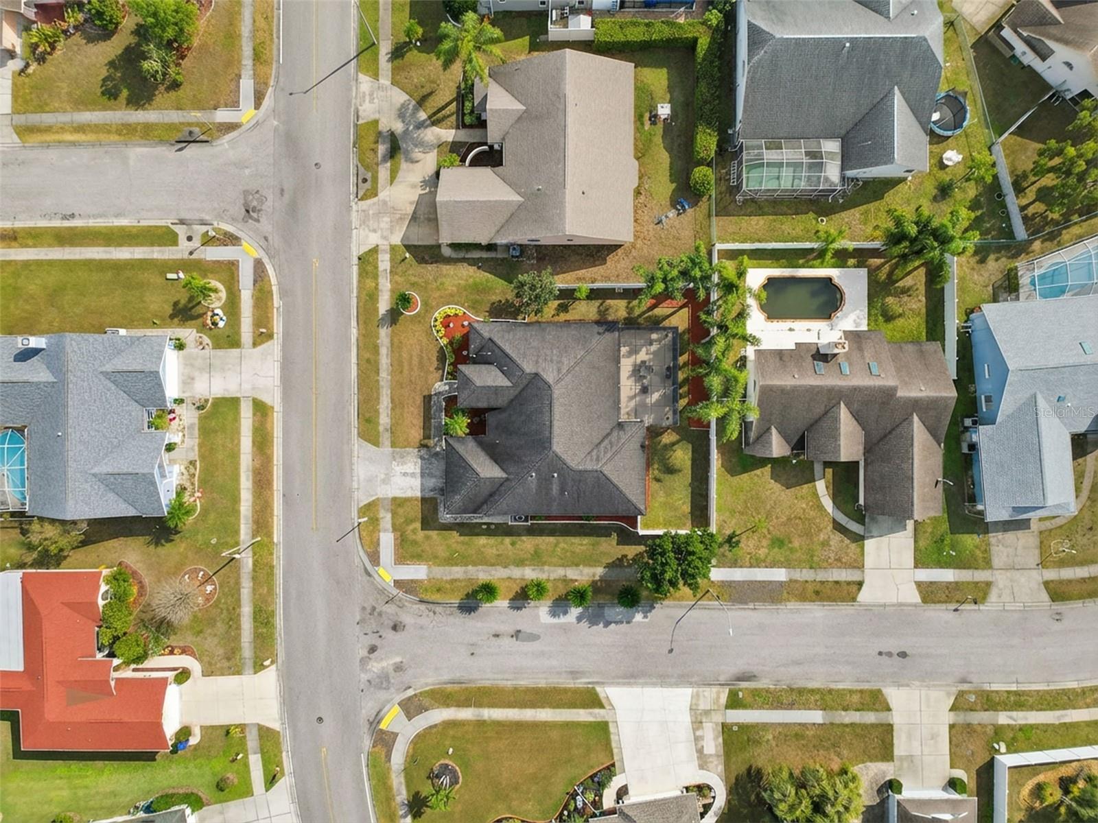 CYPRESS LAKES - Residential