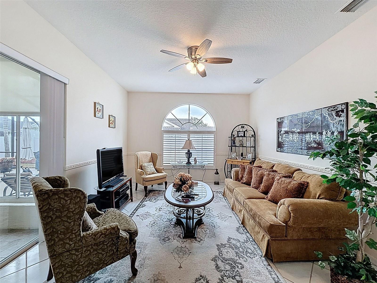 CYPRESS LAKES - Residential