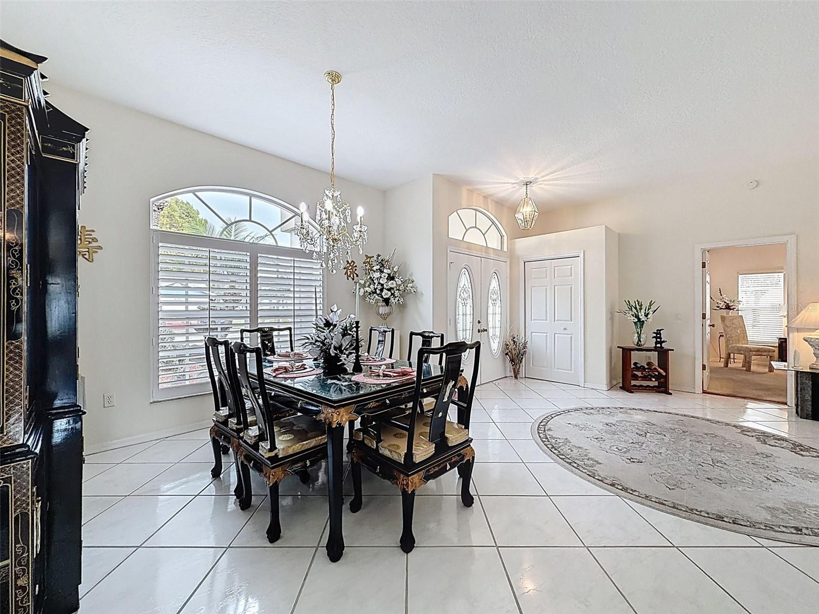 CYPRESS LAKES - Residential