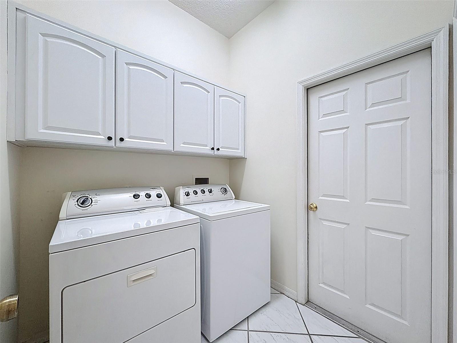 CYPRESS LAKES - Residential