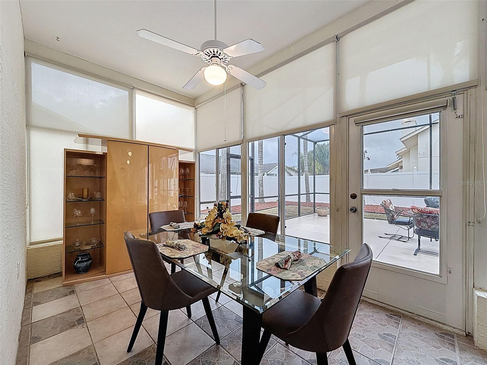 CYPRESS LAKES - Residential