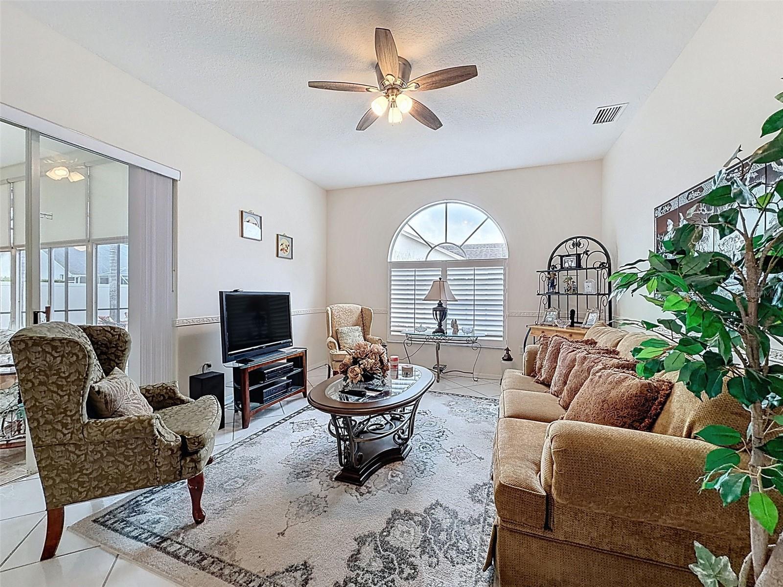 CYPRESS LAKES - Residential